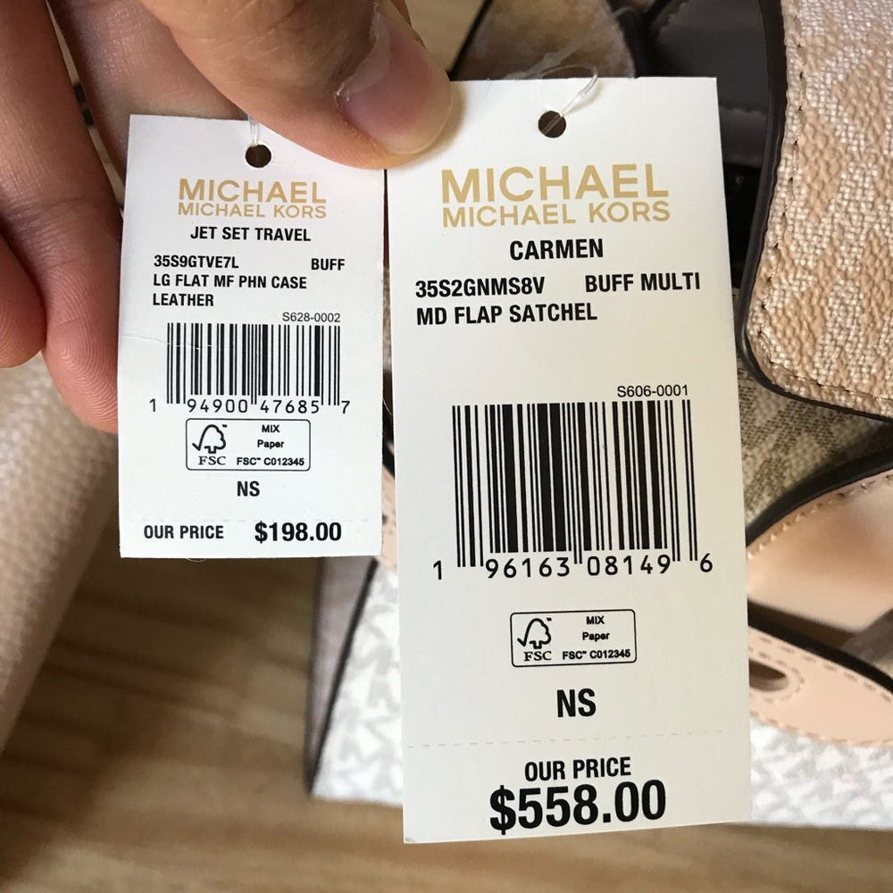 🌼Michael Kors Set - Picture 8 of 16